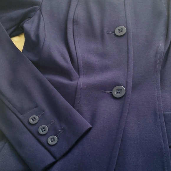 cabi #5093--lido jacket - Picture 3 of 4